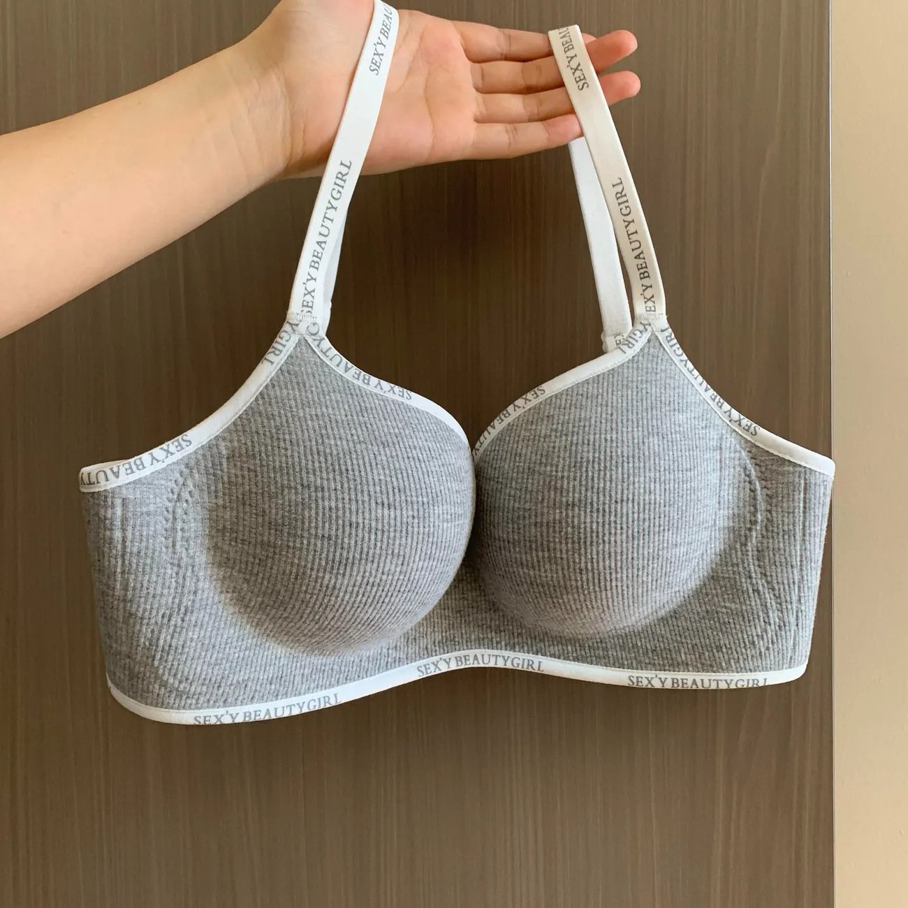 Sexy Seamless Women Sports Bra - Plunge Bra Push Up recension och pris